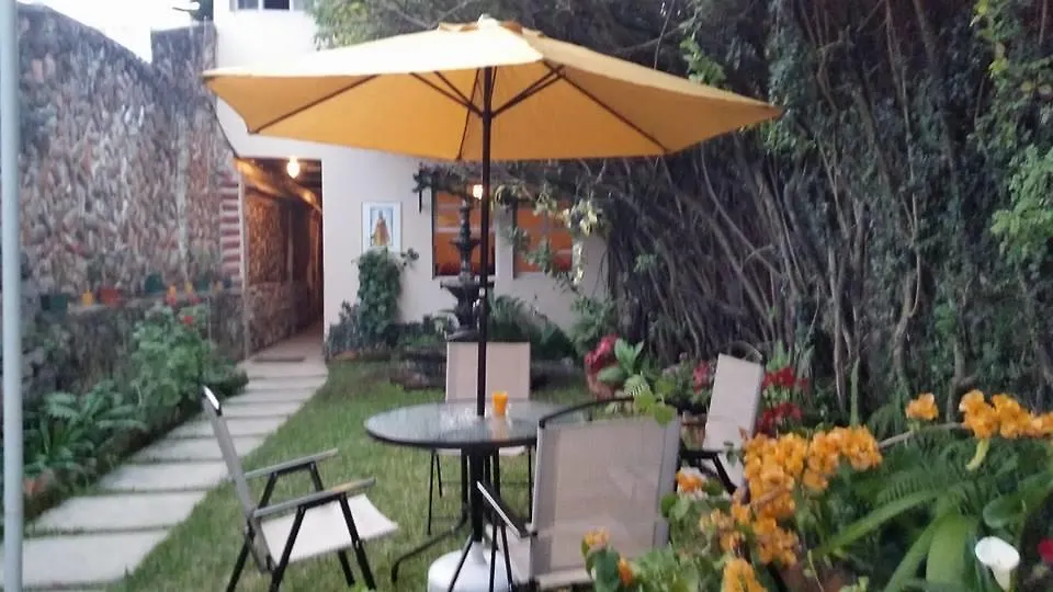 Koi Rejuvenece Spa Antigua 2*,